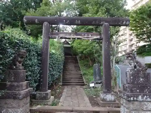 八幡神社の鳥居