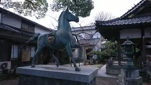 八幡神社の狛犬