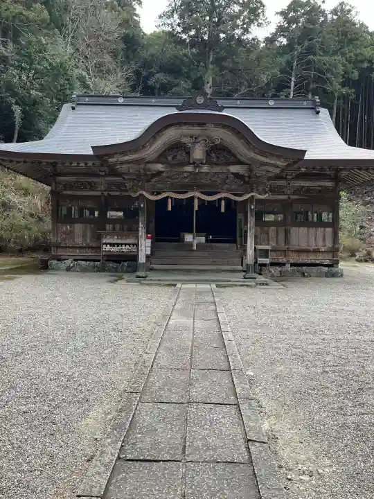 上一宮大粟神社の{uncategorized: "未分類", other: "その他", undefined: "問題あり", building: "その他建物", grave: "お墓", sacred_gate: "鳥居", guardian: "狛犬", statue: "像", buddha: "仏像", history: "歴史", nature: "自然", garden: "庭園", animal: "動物", pagoda: "塔", temizu: "手水舎", mountain_gate: "山門・神門", sanctuary: "本殿・本堂", subordinate: "末社・摂社", art: "芸術", scenery: "景色", jizo: "地蔵", ema: "絵馬", goshuin: "御朱印", omikuji: "おみくじ", items: "授与品その他", amulet: "お守り", goshuincho: "御朱印帳", eats: "食事", festival: "お祭り", votive_dance: "神楽", shichigosan: "七五三参", wedding: "結婚式", experience: "体験その他", initially: "初詣", around: "周辺", anti_infection: "感染症対策"}