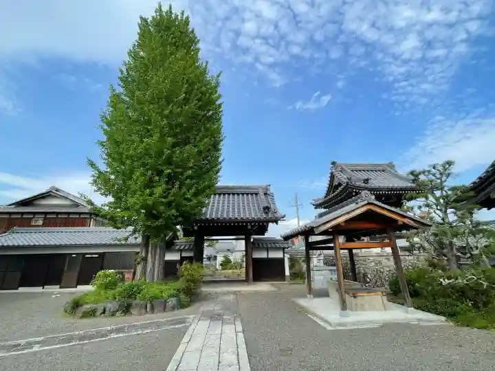 明性寺の{uncategorized: "未分類", other: "その他", undefined: "問題あり", building: "その他建物", grave: "お墓", sacred_gate: "鳥居", guardian: "狛犬", statue: "像", buddha: "仏像", history: "歴史", nature: "自然", garden: "庭園", animal: "動物", pagoda: "塔", temizu: "手水舎", mountain_gate: "山門・神門", sanctuary: "本殿・本堂", subordinate: "末社・摂社", art: "芸術", scenery: "景色", jizo: "地蔵", ema: "絵馬", goshuin: "御朱印", omikuji: "おみくじ", items: "授与品その他", amulet: "お守り", goshuincho: "御朱印帳", eats: "食事", festival: "お祭り", votive_dance: "神楽", shichigosan: "七五三参", wedding: "結婚式", experience: "体験その他", initially: "初詣", around: "周辺", anti_infection: "感染症対策"}