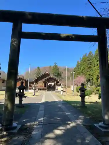 居多神社の{uncategorized: "未分類", other: "その他", undefined: "問題あり", building: "その他建物", grave: "お墓", sacred_gate: "鳥居", guardian: "狛犬", statue: "像", buddha: "仏像", history: "歴史", nature: "自然", garden: "庭園", animal: "動物", pagoda: "塔", temizu: "手水舎", mountain_gate: "山門・神門", sanctuary: "本殿・本堂", subordinate: "末社・摂社", art: "芸術", scenery: "景色", jizo: "地蔵", ema: "絵馬", goshuin: "御朱印", omikuji: "おみくじ", items: "授与品その他", amulet: "お守り", goshuincho: "御朱印帳", eats: "食事", festival: "お祭り", votive_dance: "神楽", shichigosan: "七五三参", wedding: "結婚式", experience: "体験その他", initially: "初詣", around: "周辺", anti_infection: "感染症対策"}