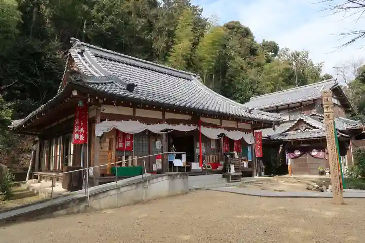 牟禮山観音禅寺の本殿・本堂