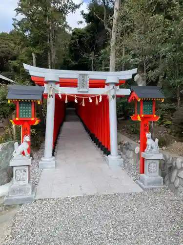 二川伏見稲荷の鳥居