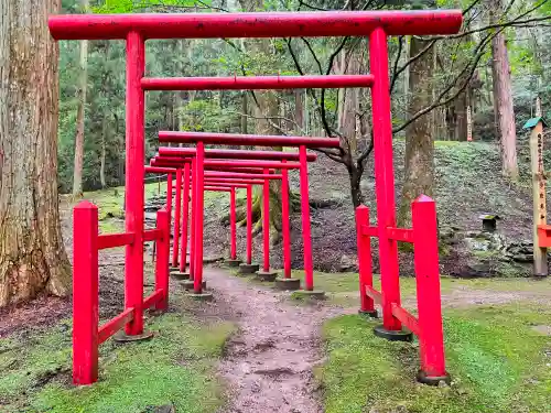 志和稲荷神社の鳥居