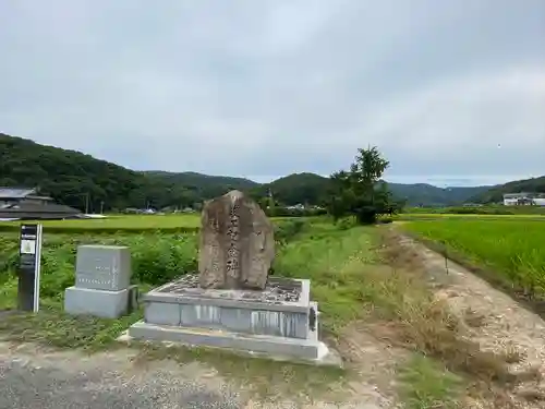 皷神社の建物その他