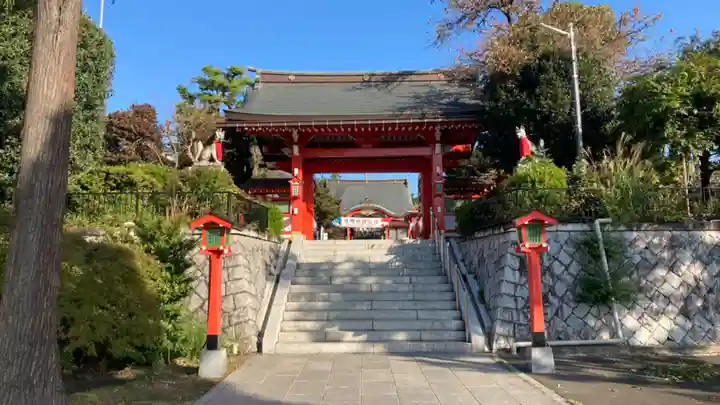 東伏見稲荷神社の山門・神門