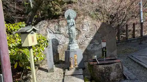 飯室谷不動堂 長寿院(滋賀県)