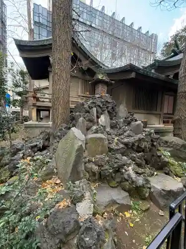稲荷鬼王神社の{uncategorized: "未分類", other: "その他", undefined: "問題あり", building: "その他建物", grave: "お墓", sacred_gate: "鳥居", guardian: "狛犬", statue: "像", buddha: "仏像", history: "歴史", nature: "自然", garden: "庭園", animal: "動物", pagoda: "塔", temizu: "手水舎", mountain_gate: "山門・神門", sanctuary: "本殿・本堂", subordinate: "末社・摂社", art: "芸術", scenery: "景色", jizo: "地蔵", ema: "絵馬", goshuin: "御朱印", omikuji: "おみくじ", items: "授与品その他", amulet: "お守り", goshuincho: "御朱印帳", eats: "食事", festival: "お祭り", votive_dance: "神楽", shichigosan: "七五三参", wedding: "結婚式", experience: "体験その他", initially: "初詣", around: "周辺", anti_infection: "感染症対策"}