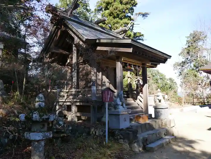 武蔵御嶽神社の末社・摂社