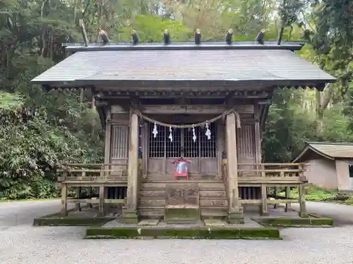 諏訪神社の本殿・本堂