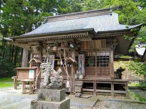 熱日高彦神社の本殿