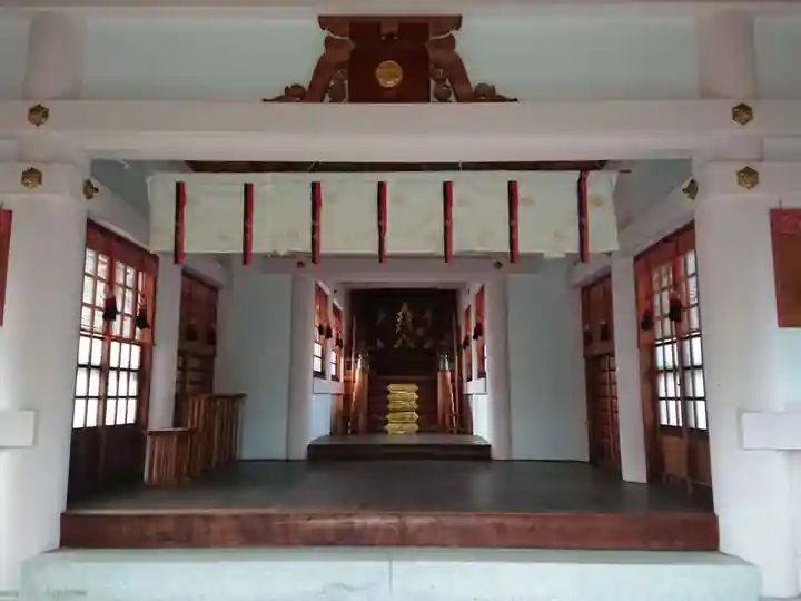 十二所社(徳重)の本殿・本堂