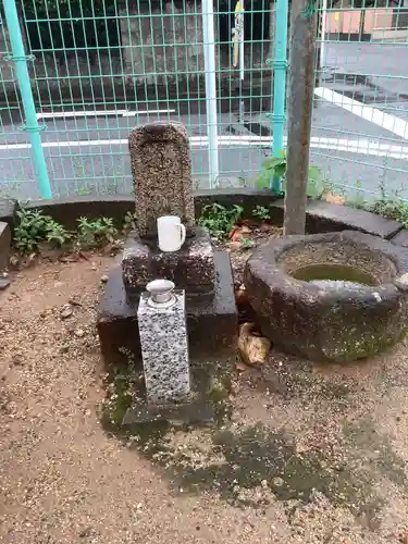 身代わり弘法の末社・摂社