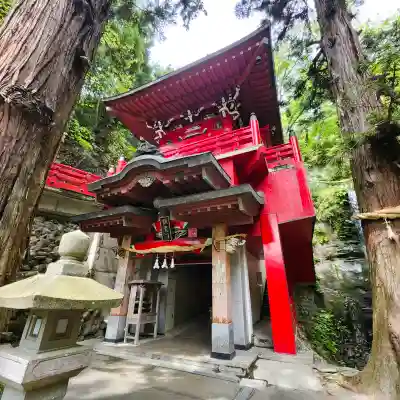 大正寺(中野不動尊)の{uncategorized: "未分類", other: "その他", undefined: "問題あり", building: "その他建物", grave: "お墓", sacred_gate: "鳥居", guardian: "狛犬", statue: "像", buddha: "仏像", history: "歴史", nature: "自然", garden: "庭園", animal: "動物", pagoda: "塔", temizu: "手水舎", mountain_gate: "山門・神門", sanctuary: "本殿・本堂", subordinate: "末社・摂社", art: "芸術", scenery: "景色", jizo: "地蔵", ema: "絵馬", goshuin: "御朱印", omikuji: "おみくじ", items: "授与品その他", amulet: "お守り", goshuincho: "御朱印帳", eats: "食事", festival: "お祭り", votive_dance: "神楽", shichigosan: "七五三参", wedding: "結婚式", experience: "体験その他", initially: "初詣", around: "周辺", anti_infection: "感染症対策"}