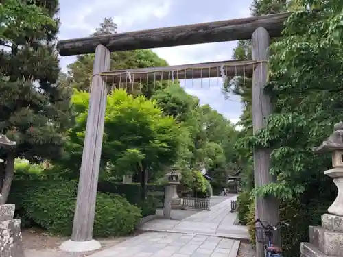 木嶋坐天照御魂神社の鳥居