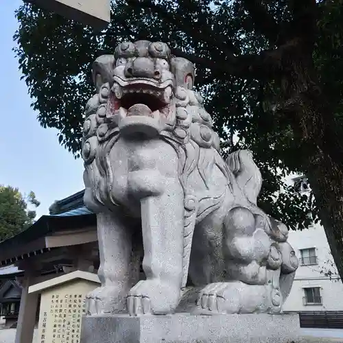 尾陽神社の狛犬