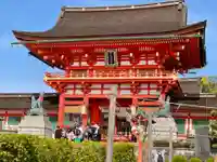 伏見稲荷大社の山門・神門