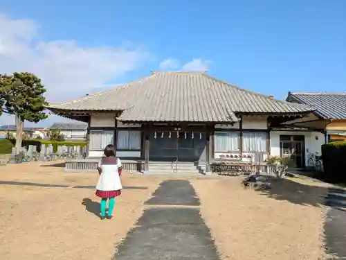 東本徳寺の本殿