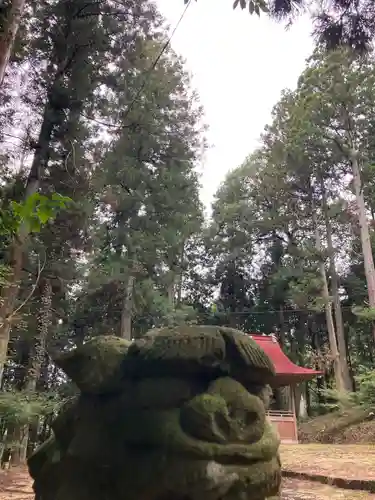 大宮温泉神社の狛犬