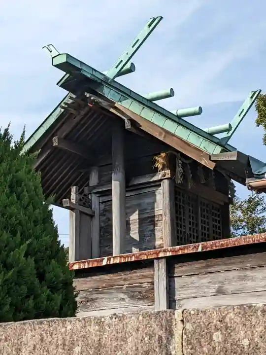 大井神社の{uncategorized: "未分類", other: "その他", undefined: "問題あり", building: "その他建物", grave: "お墓", sacred_gate: "鳥居", guardian: "狛犬", statue: "像", buddha: "仏像", history: "歴史", nature: "自然", garden: "庭園", animal: "動物", pagoda: "塔", temizu: "手水舎", mountain_gate: "山門・神門", sanctuary: "本殿・本堂", subordinate: "末社・摂社", art: "芸術", scenery: "景色", jizo: "地蔵", ema: "絵馬", goshuin: "御朱印", omikuji: "おみくじ", items: "授与品その他", amulet: "お守り", goshuincho: "御朱印帳", eats: "食事", festival: "お祭り", votive_dance: "神楽", shichigosan: "七五三参", wedding: "結婚式", experience: "体験その他", initially: "初詣", around: "周辺", anti_infection: "感染症対策"}