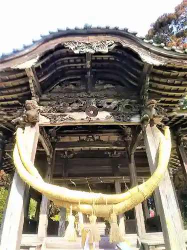 上内八幡宮の本殿・本堂