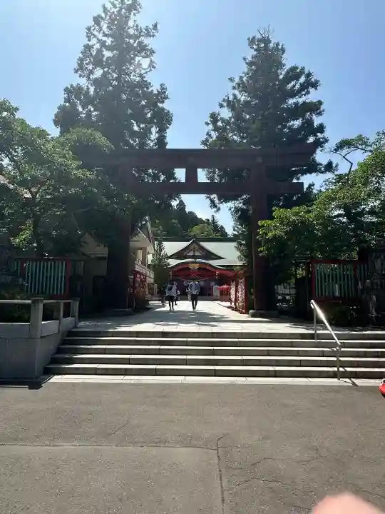 宮城縣護國神社の{uncategorized: "未分類", other: "その他", undefined: "問題あり", building: "その他建物", grave: "お墓", sacred_gate: "鳥居", guardian: "狛犬", statue: "像", buddha: "仏像", history: "歴史", nature: "自然", garden: "庭園", animal: "動物", pagoda: "塔", temizu: "手水舎", mountain_gate: "山門・神門", sanctuary: "本殿・本堂", subordinate: "末社・摂社", art: "芸術", scenery: "景色", jizo: "地蔵", ema: "絵馬", goshuin: "御朱印", omikuji: "おみくじ", items: "授与品その他", amulet: "お守り", goshuincho: "御朱印帳", eats: "食事", festival: "お祭り", votive_dance: "神楽", shichigosan: "七五三参", wedding: "結婚式", experience: "体験その他", initially: "初詣", around: "周辺", anti_infection: "感染症対策"}