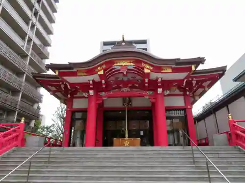 成子天神社の本殿・本堂