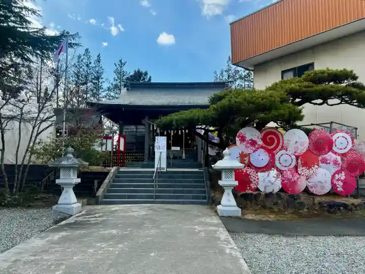 仙台八坂神社の{uncategorized: "未分類", other: "その他", undefined: "問題あり", building: "その他建物", grave: "お墓", sacred_gate: "鳥居", guardian: "狛犬", statue: "像", buddha: "仏像", history: "歴史", nature: "自然", garden: "庭園", animal: "動物", pagoda: "塔", temizu: "手水舎", mountain_gate: "山門・神門", sanctuary: "本殿・本堂", subordinate: "末社・摂社", art: "芸術", scenery: "景色", jizo: "地蔵", ema: "絵馬", goshuin: "御朱印", omikuji: "おみくじ", items: "授与品その他", amulet: "お守り", goshuincho: "御朱印帳", eats: "食事", festival: "お祭り", votive_dance: "神楽", shichigosan: "七五三参", wedding: "結婚式", experience: "体験その他", initially: "初詣", around: "周辺", anti_infection: "感染症対策"}