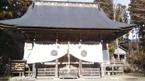 氷上神社の本殿