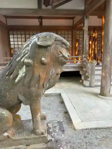宮崎神宮の{uncategorized: "未分類", other: "その他", undefined: "問題あり", building: "その他建物", grave: "お墓", sacred_gate: "鳥居", guardian: "狛犬", statue: "像", buddha: "仏像", history: "歴史", nature: "自然", garden: "庭園", animal: "動物", pagoda: "塔", temizu: "手水舎", mountain_gate: "山門・神門", sanctuary: "本殿・本堂", subordinate: "末社・摂社", art: "芸術", scenery: "景色", jizo: "地蔵", ema: "絵馬", goshuin: "御朱印", omikuji: "おみくじ", items: "授与品その他", amulet: "お守り", goshuincho: "御朱印帳", eats: "食事", festival: "お祭り", votive_dance: "神楽", shichigosan: "七五三参", wedding: "結婚式", experience: "体験その他", initially: "初詣", around: "周辺", anti_infection: "感染症対策"}