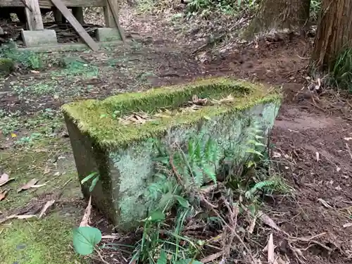 神明神社の手水舎