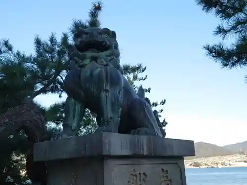 厳島神社の狛犬