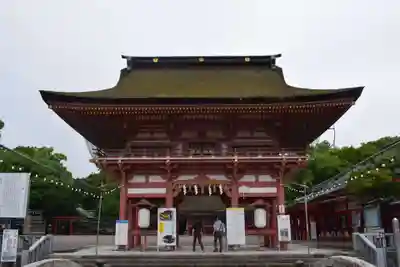津島神社の山門・神門