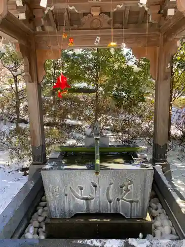鏡石鹿嶋神社 ＊安産・開運・勝利の神さま＊の手水舎