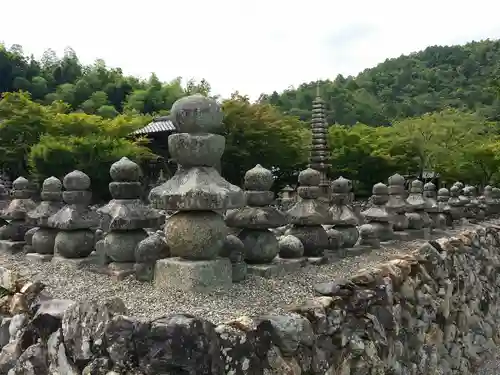 化野念仏寺の塔