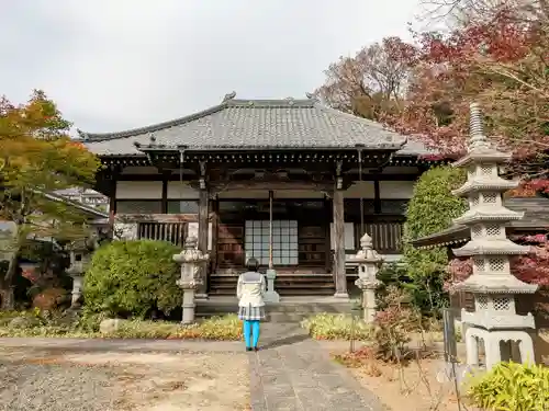 法華寺の本殿・本堂