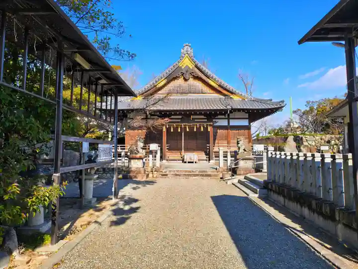 鎭國守國神社の本殿・本堂