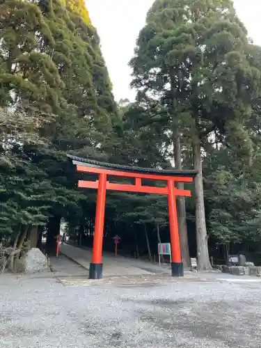 霧島神宮の{uncategorized: "未分類", other: "その他", undefined: "問題あり", building: "その他建物", grave: "お墓", sacred_gate: "鳥居", guardian: "狛犬", statue: "像", buddha: "仏像", history: "歴史", nature: "自然", garden: "庭園", animal: "動物", pagoda: "塔", temizu: "手水舎", mountain_gate: "山門・神門", sanctuary: "本殿・本堂", subordinate: "末社・摂社", art: "芸術", scenery: "景色", jizo: "地蔵", ema: "絵馬", goshuin: "御朱印", omikuji: "おみくじ", items: "授与品その他", amulet: "お守り", goshuincho: "御朱印帳", eats: "食事", festival: "お祭り", votive_dance: "神楽", shichigosan: "七五三参", wedding: "結婚式", experience: "体験その他", initially: "初詣", around: "周辺", anti_infection: "感染症対策"}