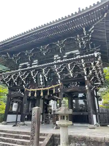 善峯寺の山門・神門