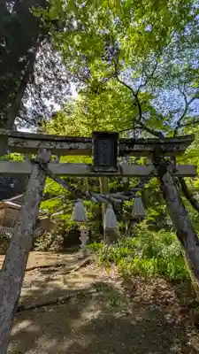 布勢立石神社(滋賀県)