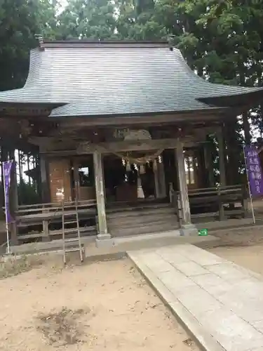 八幡神社の本殿