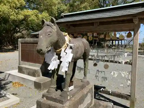 千栗八幡宮の{uncategorized: "未分類", other: "その他", undefined: "問題あり", building: "その他建物", grave: "お墓", sacred_gate: "鳥居", guardian: "狛犬", statue: "像", buddha: "仏像", history: "歴史", nature: "自然", garden: "庭園", animal: "動物", pagoda: "塔", temizu: "手水舎", mountain_gate: "山門・神門", sanctuary: "本殿・本堂", subordinate: "末社・摂社", art: "芸術", scenery: "景色", jizo: "地蔵", ema: "絵馬", goshuin: "御朱印", omikuji: "おみくじ", items: "授与品その他", amulet: "お守り", goshuincho: "御朱印帳", eats: "食事", festival: "お祭り", votive_dance: "神楽", shichigosan: "七五三参", wedding: "結婚式", experience: "体験その他", initially: "初詣", around: "周辺", anti_infection: "感染症対策"}