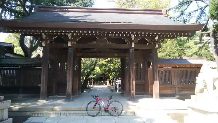 川口神社の山門・神門