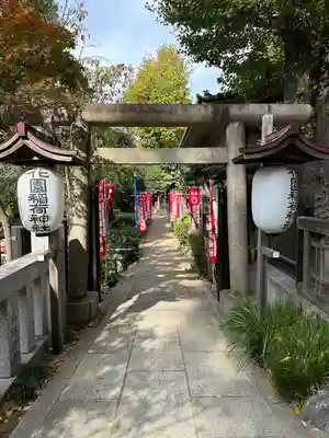 花園稲荷神社の鳥居
