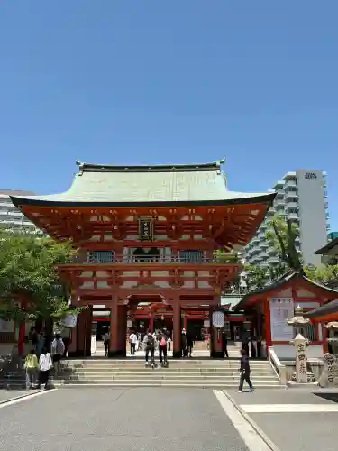 生田神社の{uncategorized: "未分類", other: "その他", undefined: "問題あり", building: "その他建物", grave: "お墓", sacred_gate: "鳥居", guardian: "狛犬", statue: "像", buddha: "仏像", history: "歴史", nature: "自然", garden: "庭園", animal: "動物", pagoda: "塔", temizu: "手水舎", mountain_gate: "山門・神門", sanctuary: "本殿・本堂", subordinate: "末社・摂社", art: "芸術", scenery: "景色", jizo: "地蔵", ema: "絵馬", goshuin: "御朱印", omikuji: "おみくじ", items: "授与品その他", amulet: "お守り", goshuincho: "御朱印帳", eats: "食事", festival: "お祭り", votive_dance: "神楽", shichigosan: "七五三参", wedding: "結婚式", experience: "体験その他", initially: "初詣", around: "周辺", anti_infection: "感染症対策"}