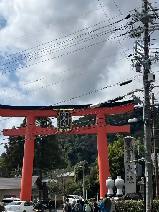 松尾大社の{uncategorized: "未分類", other: "その他", undefined: "問題あり", building: "その他建物", grave: "お墓", sacred_gate: "鳥居", guardian: "狛犬", statue: "像", buddha: "仏像", history: "歴史", nature: "自然", garden: "庭園", animal: "動物", pagoda: "塔", temizu: "手水舎", mountain_gate: "山門・神門", sanctuary: "本殿・本堂", subordinate: "末社・摂社", art: "芸術", scenery: "景色", jizo: "地蔵", ema: "絵馬", goshuin: "御朱印", omikuji: "おみくじ", items: "授与品その他", amulet: "お守り", goshuincho: "御朱印帳", eats: "食事", festival: "お祭り", votive_dance: "神楽", shichigosan: "七五三参", wedding: "結婚式", experience: "体験その他", initially: "初詣", around: "周辺", anti_infection: "感染症対策"}