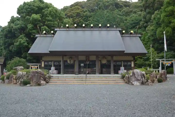 濱名惣社神明宮の本殿・本堂