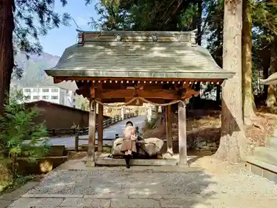 河口浅間神社の手水舎