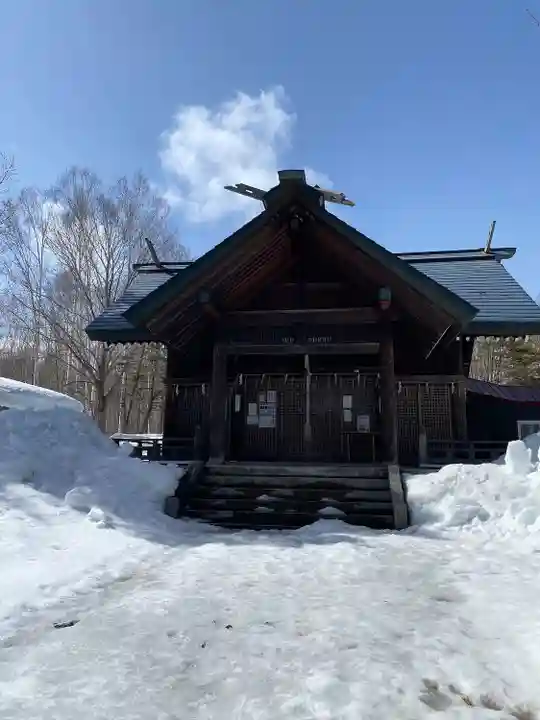 神居神社の本殿・本堂
