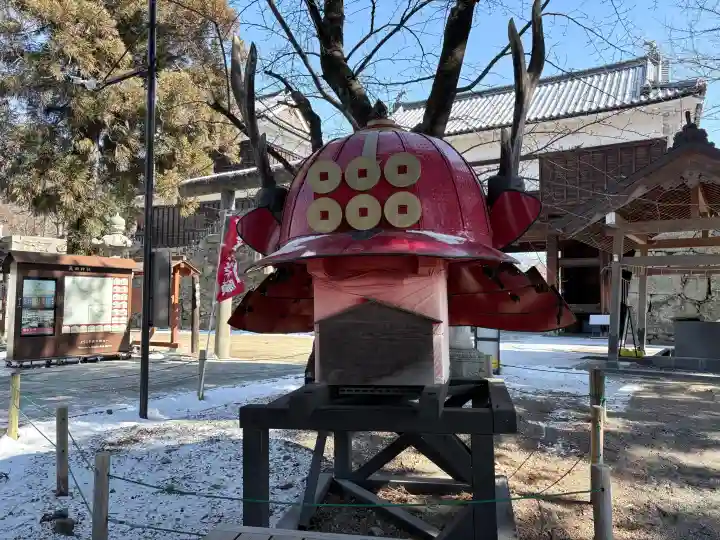 眞田神社の{uncategorized: "未分類", other: "その他", undefined: "問題あり", building: "その他建物", grave: "お墓", sacred_gate: "鳥居", guardian: "狛犬", statue: "像", buddha: "仏像", history: "歴史", nature: "自然", garden: "庭園", animal: "動物", pagoda: "塔", temizu: "手水舎", mountain_gate: "山門・神門", sanctuary: "本殿・本堂", subordinate: "末社・摂社", art: "芸術", scenery: "景色", jizo: "地蔵", ema: "絵馬", goshuin: "御朱印", omikuji: "おみくじ", items: "授与品その他", amulet: "お守り", goshuincho: "御朱印帳", eats: "食事", festival: "お祭り", votive_dance: "神楽", shichigosan: "七五三参", wedding: "結婚式", experience: "体験その他", initially: "初詣", around: "周辺", anti_infection: "感染症対策"}